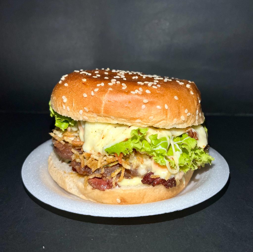 0d96883f-696f-4ed2-8700-ff746ff555a1 Hamburguesa tradicional - Image 1