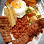 Mini bandeja tipica