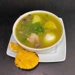 Consomé de pollo